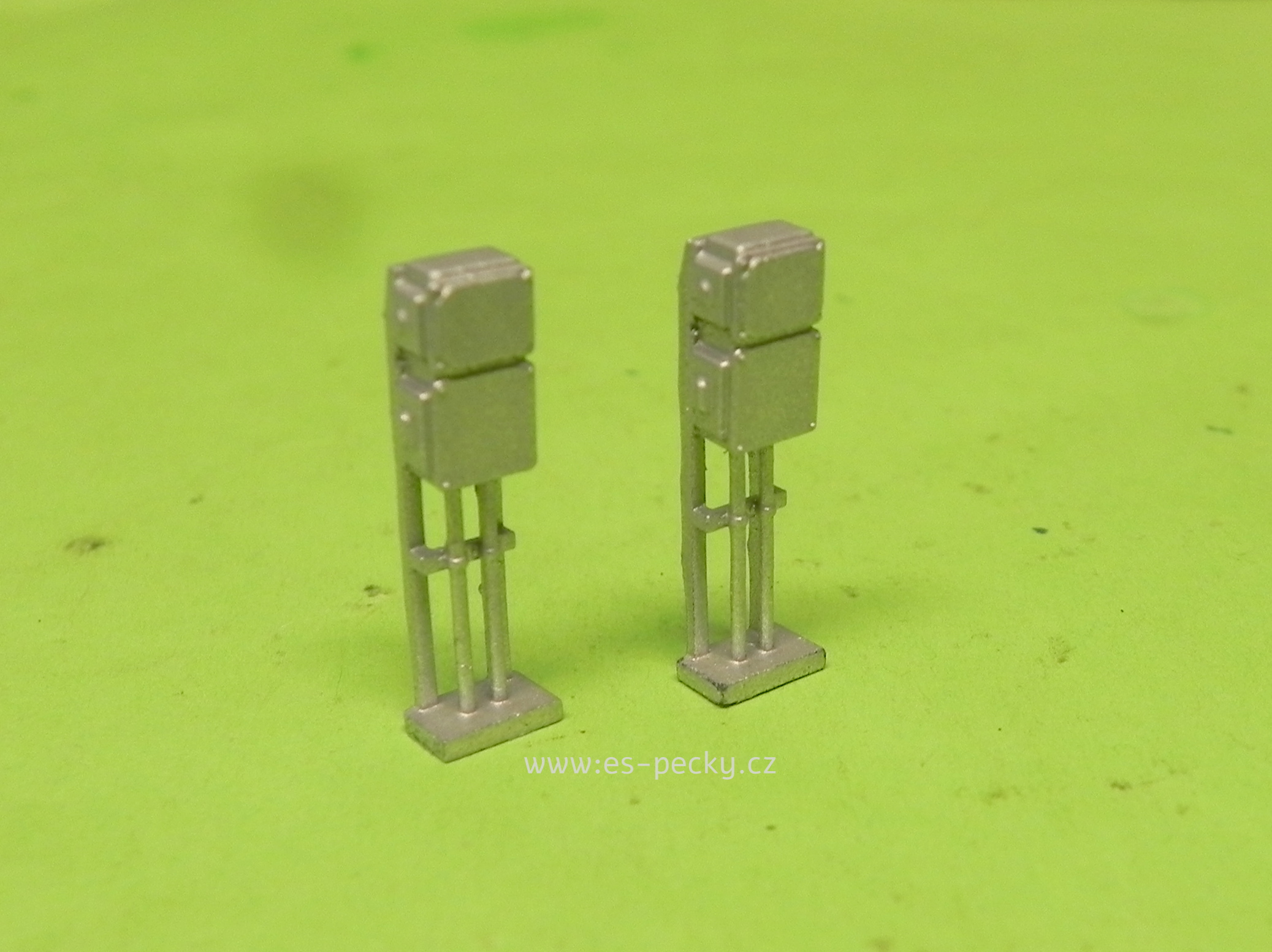 TT Mal� z�suvkov� stojan 2ks