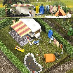 H0 Karavan s p��slu�enstv�m