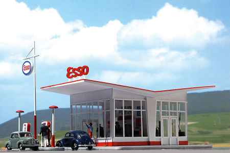 H0 �erpac� stanice Esso