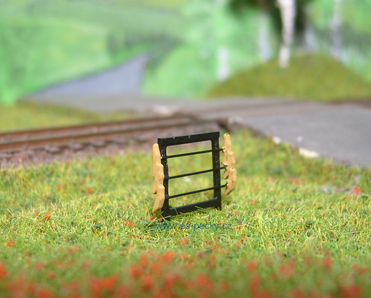 TT Stojan s podlo�kami 2ks