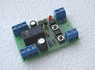 Elekronick� rel�