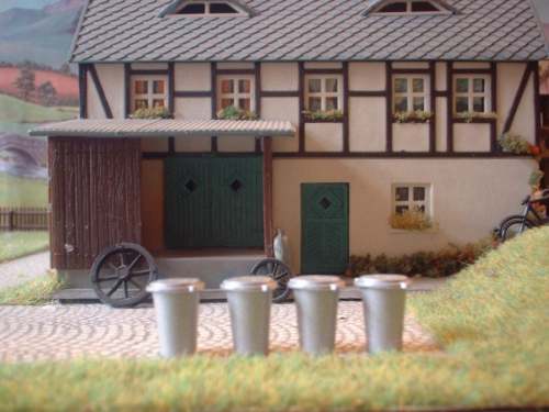 H0 Popelnice kovov� 4 kusy