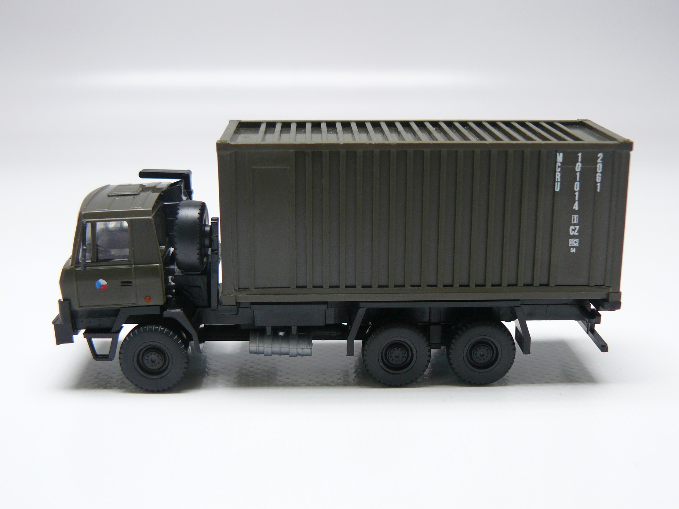 H0 Tatra T815 - vojensk� s kontejnerem