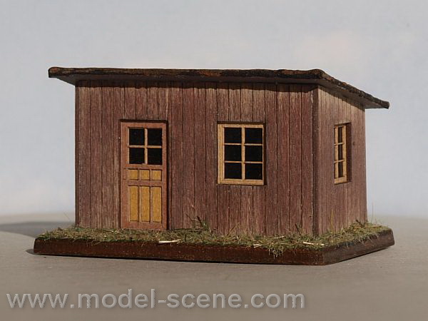 H0 Zast�vka zast�e�en� - hn�d� - do vyprod�n� z�sob