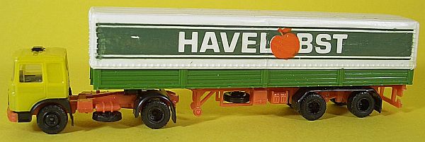 TT MAN a n�v�s s plachtou "Havelobst"