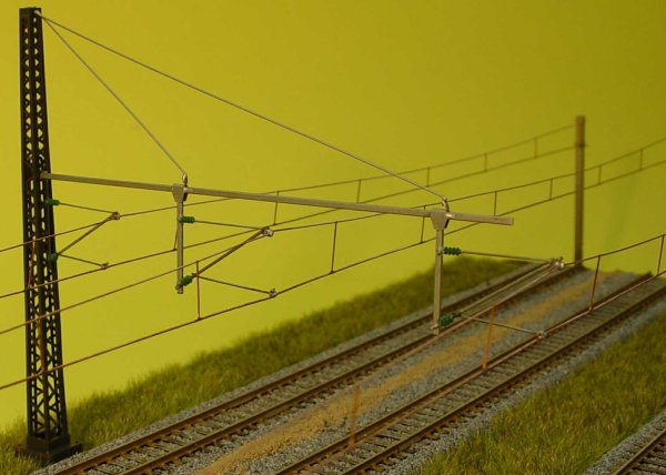 TT P��hradov� sloup s v�lo�n�ky pro 1-3 koleje DB